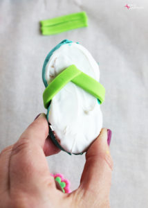 How to make Nutter Butter flip flops. Such a cute and easy idea for summer! #michaelsmakers
