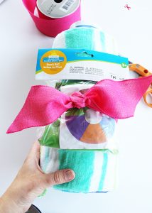 Teacher Pool Gift Idea with Free Printables - A great idea for teacher appreciation for the end of the school year!