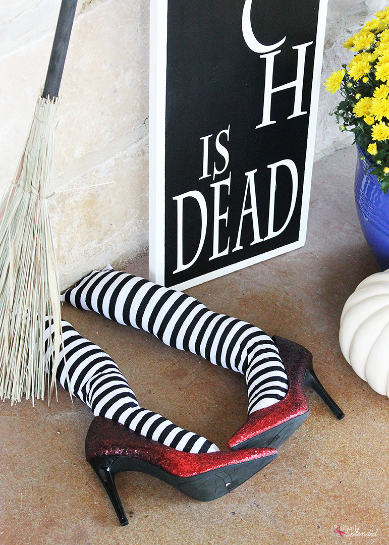 Wicked Witch Leg DIY Halloween Porch Decor Idea So fun and festive