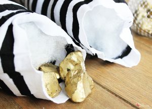 Wicked Witch Leg DIY Halloween Porch Decor Idea - So fun and festive!