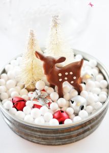 How to make a DIY Mason jar snow globe.
