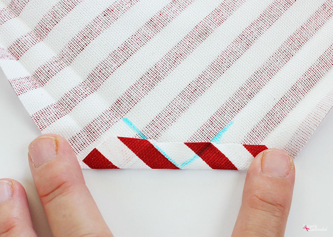 How to Sew Mitered Corners (The Easy Way!)