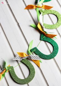 Glittered Horseshoe Garland St. Patrick's Day Craft Idea