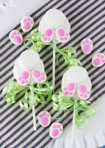 Bunny Tail Oreo Pops