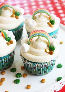Easy and Adorable Rainbow Cupcakes