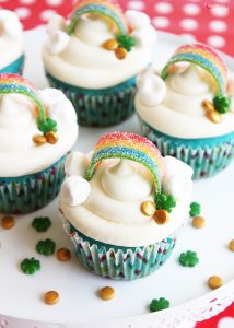 Easy and Adorable Rainbow Cupcakes
