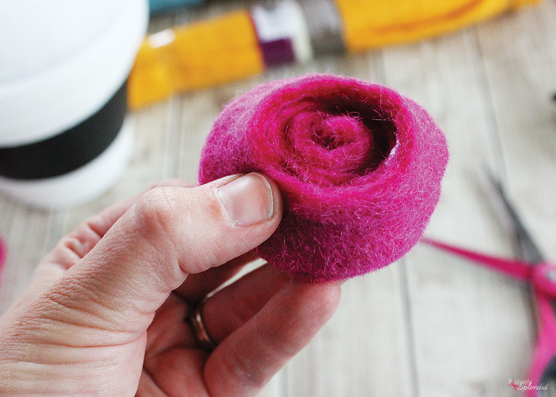 How to Make Flowers Out of Felt