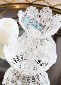 How to Make a Bowl with a Lace Doily