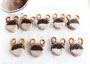 Dipped Christmas Oreos