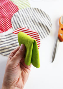 Fold fabric circle
