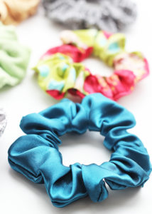 How to Make DIY Scrunchies