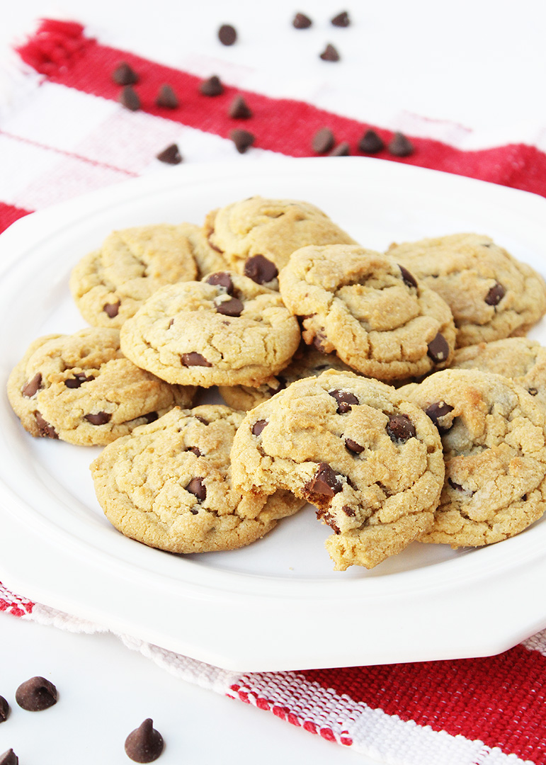 Thick and Chewy Chocolate Chip Cookies